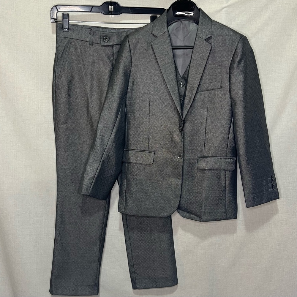 Andrew Fezza, Kids Suit, 3 Piece Set, Charcoal Gray, Size 10R